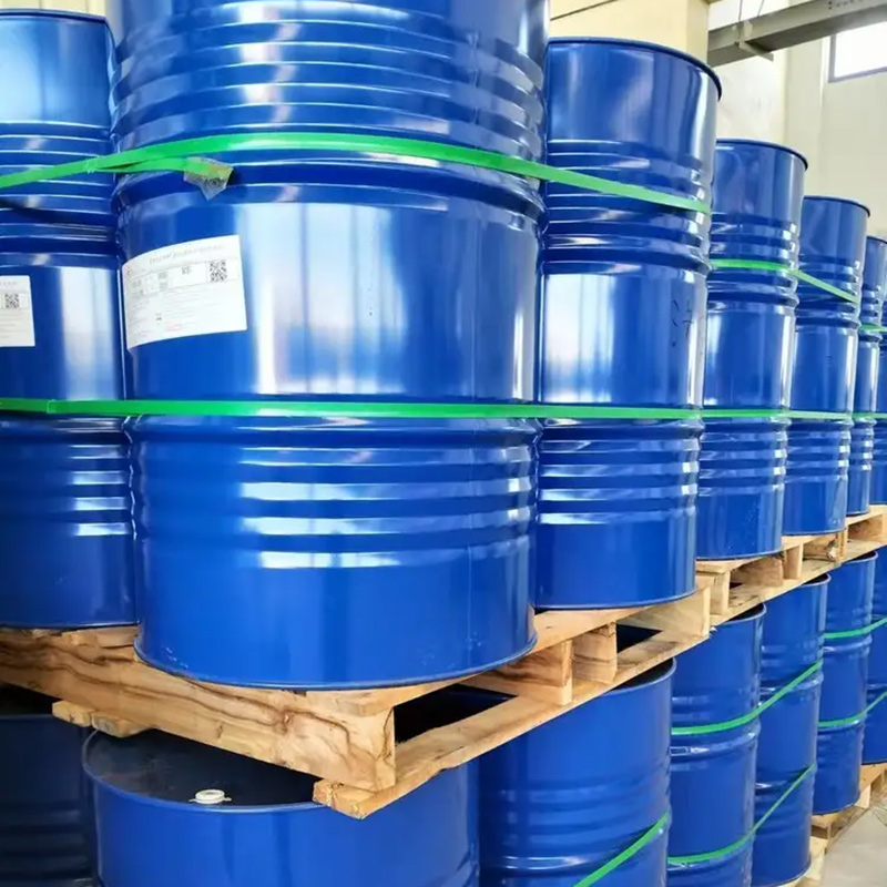 Poly(propylene glycol) bis(2-aminopropyl ether) CAS#:9046-10-0